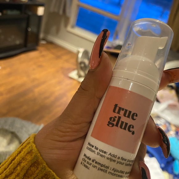 Lash Shampoo - Picture 4 of 6